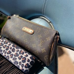 Vintage Louis Vuitton Monogramed Eva Clutch